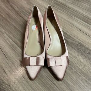 Lord & Taylor Blush Pink Satin Heels size 9/39